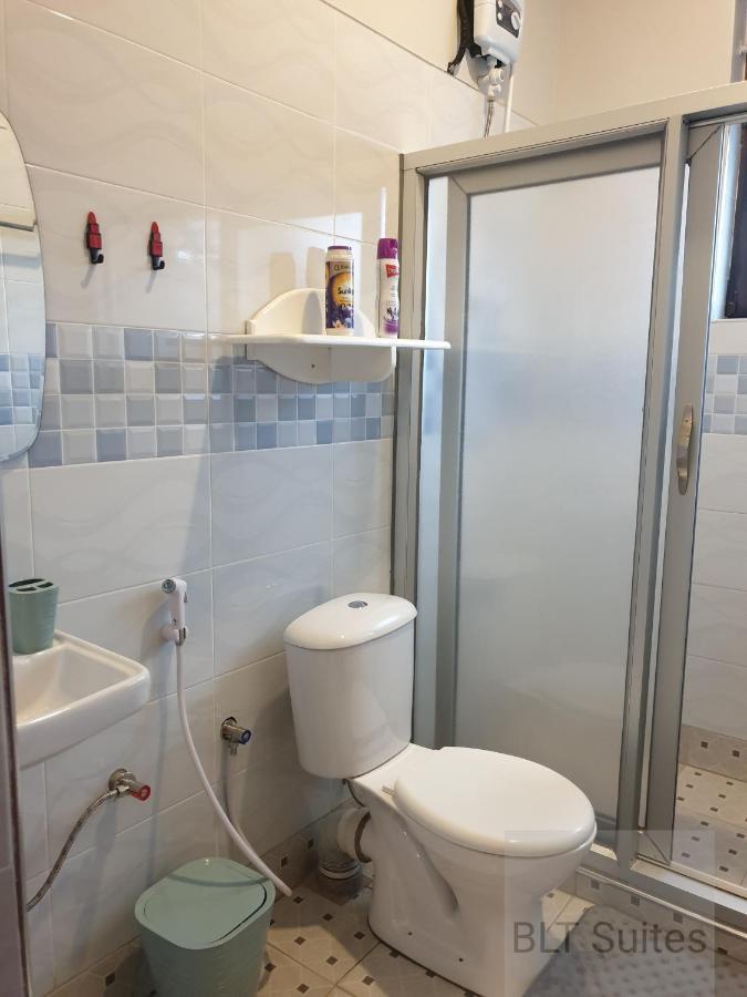 Blt Suites - Furnished Apartments カンパラ エクステリア 写真